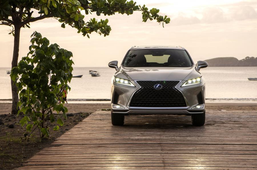  Lexus RX450hL 2019 года  (NA) (фото 20 из 40)